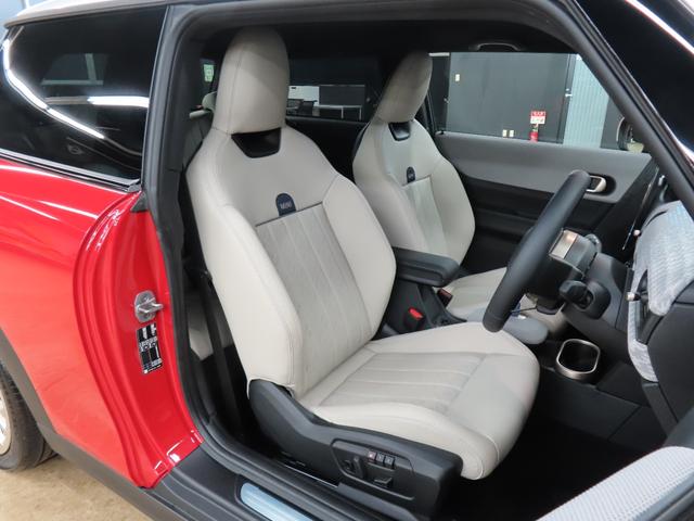 MINI クーパーC フェイバリット・トリム 3DOOR/チリレッド/Apple car play/ヘッドアップディスプレイ/アダプティブクルーズコントロール/衝突軽減ブレーキ/純正ナビゲーション/純正バックカメラ/ETC付(34枚目)
