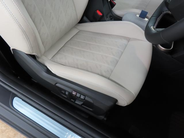 MINI クーパーC フェイバリット・トリム 3DOOR/チリレッド/Apple car play/ヘッドアップディスプレイ/アダプティブクルーズコントロール/衝突軽減ブレーキ/純正ナビゲーション/純正バックカメラ/ETC付(36枚目)