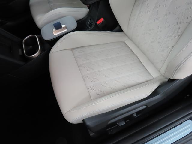 MINI クーパーC フェイバリット・トリム 3DOOR/チリレッド/Apple car play/ヘッドアップディスプレイ/アダプティブクルーズコントロール/衝突軽減ブレーキ/純正ナビゲーション/純正バックカメラ/ETC付(39枚目)