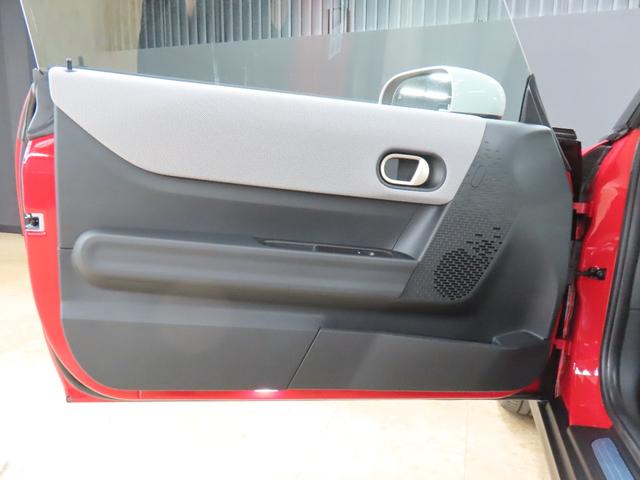 MINI クーパーC フェイバリット・トリム 3DOOR/チリレッド/Apple car play/ヘッドアップディスプレイ/アダプティブクルーズコントロール/衝突軽減ブレーキ/純正ナビゲーション/純正バックカメラ/ETC付(45枚目)