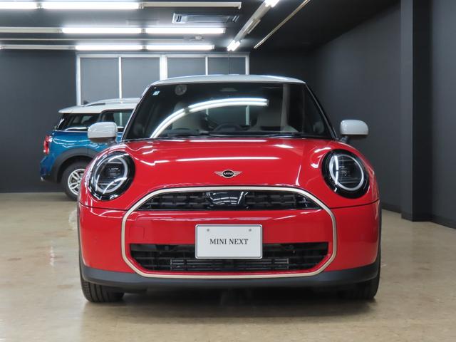 MINI クーパーC フェイバリット・トリム 3DOOR/チリレッド/Apple car play/ヘッドアップディスプレイ/アダプティブクルーズコントロール/衝突軽減ブレーキ/純正ナビゲーション/純正バックカメラ/ETC付(50枚目)