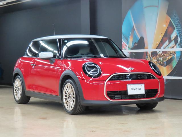 MINI クーパーC フェイバリット・トリム 3DOOR/チリレッド/Apple car play/ヘッドアップディスプレイ/アダプティブクルーズコントロール/衝突軽減ブレーキ/純正ナビゲーション/純正バックカメラ/ETC付(51枚目)