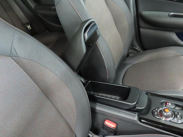 MINI クーパーD クラブマン クラブマン/エニグマティックブラック/認定中古車/アダプティブクルーズコントロール/衝突軽減ブレーキ/純正ナビゲーション/純正バックカメラ/ETC付/コンフォートアクセス/LEDヘッドライト/禁煙車(13枚目)