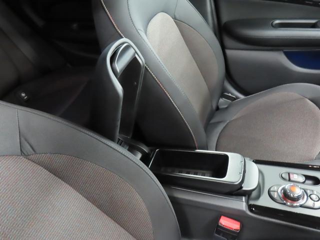 MINI クーパーD クラブマン 認定中古車/アダプティブクルーズコントロール/衝突軽減ブレーキ/純正ナビゲーション/純正バックカメラ/ETC付/LEDヘッドライト/AUTOライト/AUTOワイパー/コンフォートアクセス(13枚目)