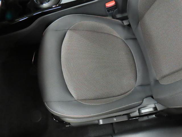 MINI クーパーD クラブマン 認定中古車/アダプティブクルーズコントロール/衝突軽減ブレーキ/純正ナビゲーション/純正バックカメラ/ETC付/LEDヘッドライト/AUTOライト/AUTOワイパー/コンフォートアクセス(39枚目)