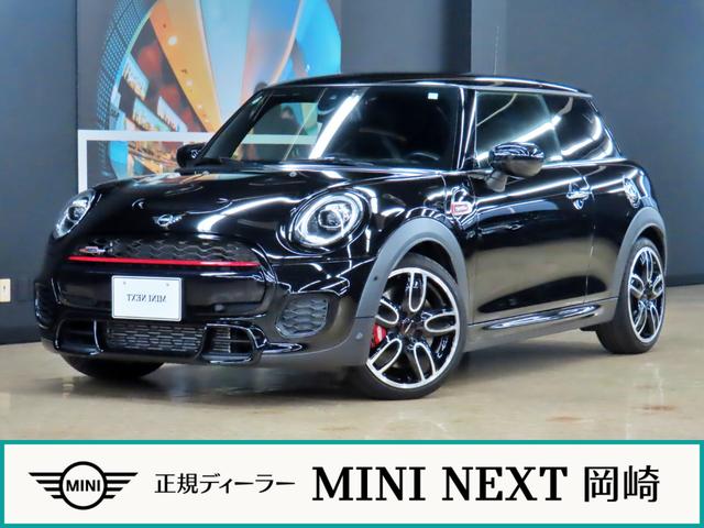 ＭＩＮＩ ジョンクーパーワークス　３ＤＯＯＲ／ジョンクーパーワークス／アダプティブクルーズコントロール／衝突軽減ブレーキ／純正ナビゲーション／純正バックカメラ／ＬＥＤヘッドライト／ＡＵＴＯライト／ＡＵＴＯワイパー／ＥＴＣ付（2枚目）