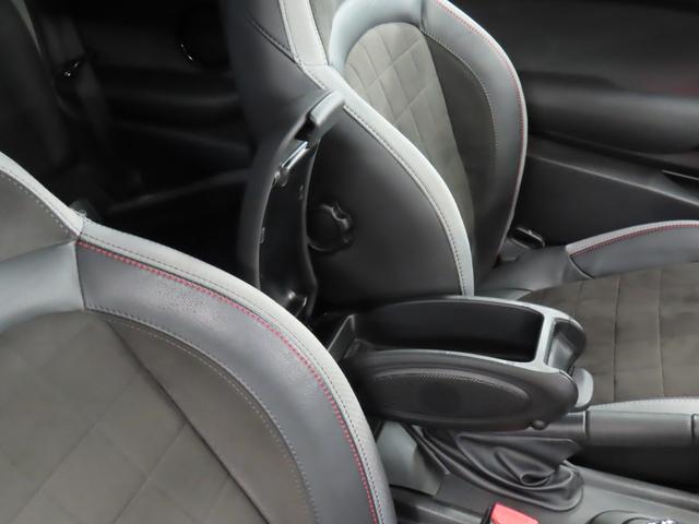 ＭＩＮＩ ジョンクーパーワークス　３ＤＯＯＲ／ジョンクーパーワークス／アダプティブクルーズコントロール／衝突軽減ブレーキ／純正ナビゲーション／純正バックカメラ／ＬＥＤヘッドライト／ＡＵＴＯライト／ＡＵＴＯワイパー／ＥＴＣ付（13枚目）