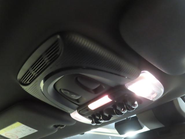 ＭＩＮＩ ジョンクーパーワークス　３ＤＯＯＲ／ジョンクーパーワークス／アダプティブクルーズコントロール／衝突軽減ブレーキ／純正ナビゲーション／純正バックカメラ／ＬＥＤヘッドライト／ＡＵＴＯライト／ＡＵＴＯワイパー／ＥＴＣ付（21枚目）