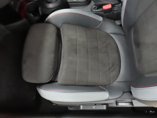 ＭＩＮＩ ジョンクーパーワークス　３ＤＯＯＲ／ジョンクーパーワークス／アダプティブクルーズコントロール／衝突軽減ブレーキ／純正ナビゲーション／純正バックカメラ／ＬＥＤヘッドライト／ＡＵＴＯライト／ＡＵＴＯワイパー／ＥＴＣ付（39枚目）