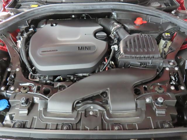 MINI クーパーSD クラブマン エッセンシャル・トリム クラブマン/インディアンサマーレッド/認定中古車/アダプティブクルーズコントロール/衝突軽減ブレーキ/純正ナビゲーション/純正バックカメラ/LEDヘッドライト/ETC付/シートヒーター/オットマン(62枚目)