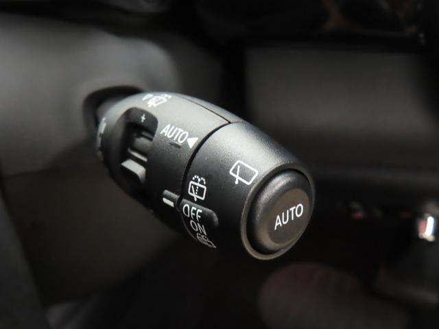 MINI クーパーD クラシック・トリム 3DOOR/アイランドブルー/認定中古車/禁煙車/衝突軽減ブレーキ/純正ナビゲーション/純正バックカメラ/ETC/LEDヘッドライト/AUTOライト/AUTOワイパー/オットマン/コンフォートアクセス(19枚目)