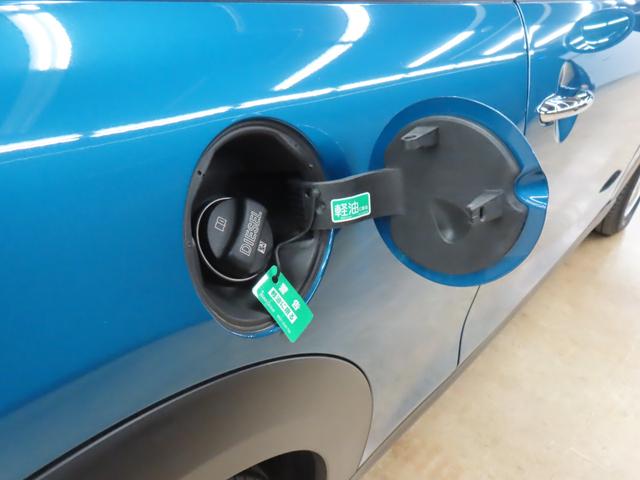 MINI クーパーD クラシック・トリム 3DOOR/アイランドブルー/認定中古車/禁煙車/衝突軽減ブレーキ/純正ナビゲーション/純正バックカメラ/ETC/LEDヘッドライト/AUTOライト/AUTOワイパー/オットマン/コンフォートアクセス(28枚目)