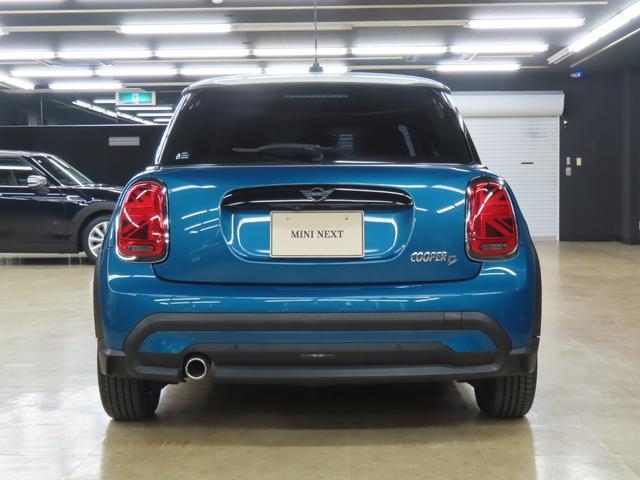 MINI クーパーD クラシック・トリム 3DOOR/アイランドブルー/認定中古車/禁煙車/衝突軽減ブレーキ/純正ナビゲーション/純正バックカメラ/ETC/LEDヘッドライト/AUTOライト/AUTOワイパー/オットマン/コンフォートアクセス(55枚目)