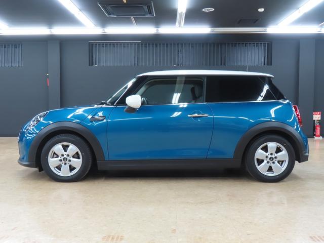 MINI クーパーD クラシック・トリム 3DOOR/アイランドブルー/認定中古車/禁煙車/衝突軽減ブレーキ/純正ナビゲーション/純正バックカメラ/ETC/LEDヘッドライト/AUTOライト/AUTOワイパー/オットマン/コンフォートアクセス(57枚目)