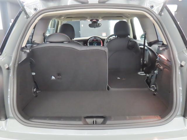 MINI クーパーD 3DOOR/ムーンウォークグレー/認定中古車/衝突軽減ブレーキ/純正ナビゲーション/純正バックカメラ/ETC付/コンフォートアクセス/LEDヘッドライト/AUTOライト/AUTOワイパー/禁煙車(48枚目)