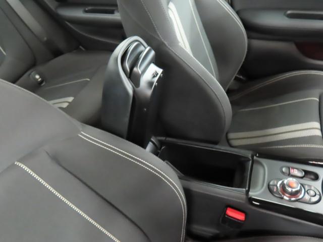 MINI クーパーSD クラブマン クラブマン/ペッパーホワイト/認定中古車/アダプティブクルーズコントロール/衝突軽減ブレーキ/純正ナビゲーション/純正バックカメラ/ETC付/LEDヘッドライト/コンフォートアクセス/AUTOライト(14枚目)