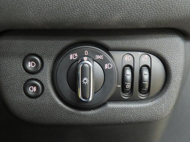 MINI クーパーSD クラブマン クラブマン/ペッパーホワイト/認定中古車/アダプティブクルーズコントロール/衝突軽減ブレーキ/純正ナビゲーション/純正バックカメラ/ETC付/LEDヘッドライト/コンフォートアクセス/AUTOライト(20枚目)