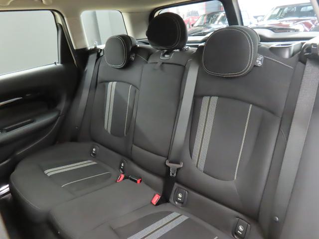 MINI クーパーSD クラブマン クラブマン/ペッパーホワイト/認定中古車/アダプティブクルーズコントロール/衝突軽減ブレーキ/純正ナビゲーション/純正バックカメラ/ETC付/LEDヘッドライト/コンフォートアクセス/AUTOライト(41枚目)
