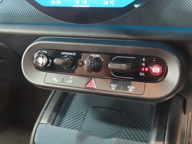 ＭＩＮＩ カントリーマンＳオール４　フェイバリット・トリム　認定中古車／カントリーマン／スモーキーグリーン／４ＷＤ／Ａｐｐｌｅｃａｒｐｌａｙ／ヘッドアップディスプレイ／アダプティブクルーズコントロール／衝突軽減ブレーキ／ドライブレコーダー／ＭＩＮＩＳＯＳコール（10枚目）