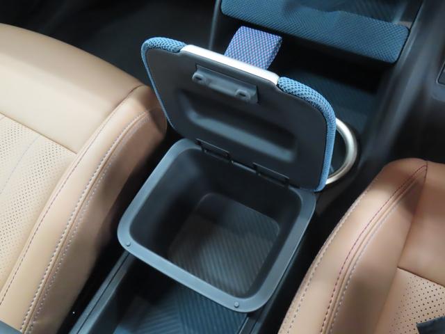 ＭＩＮＩ カントリーマンＳオール４　フェイバリット・トリム　認定中古車／カントリーマン／スモーキーグリーン／４ＷＤ／Ａｐｐｌｅｃａｒｐｌａｙ／ヘッドアップディスプレイ／アダプティブクルーズコントロール／衝突軽減ブレーキ／ドライブレコーダー／ＭＩＮＩＳＯＳコール（12枚目）