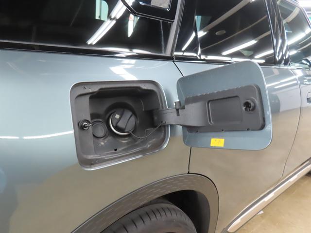 ＭＩＮＩ カントリーマンＳオール４　フェイバリット・トリム　認定中古車／カントリーマン／スモーキーグリーン／４ＷＤ／Ａｐｐｌｅｃａｒｐｌａｙ／ヘッドアップディスプレイ／アダプティブクルーズコントロール／衝突軽減ブレーキ／ドライブレコーダー／ＭＩＮＩＳＯＳコール（27枚目）