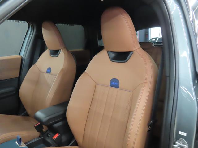 ＭＩＮＩ カントリーマンＳオール４　フェイバリット・トリム　認定中古車／カントリーマン／スモーキーグリーン／４ＷＤ／Ａｐｐｌｅｃａｒｐｌａｙ／ヘッドアップディスプレイ／アダプティブクルーズコントロール／衝突軽減ブレーキ／ドライブレコーダー／ＭＩＮＩＳＯＳコール（36枚目）