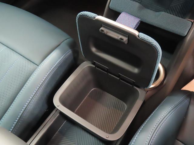 ＭＩＮＩ カントリーマンＳオール４　フェイバリット・トリム　認定中古車／カントリーマン／４ＷＤ／レジェンドグレー／アダプティブクルーズコントロール／Ａｐｐｌｅｃａｒｐｌａｙ／衝突軽減ブレーキ／ヘッドアップディスプレイ／ＬＥＤヘッドライト／コンフォートアクセス（12枚目）