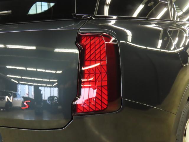 ＭＩＮＩ カントリーマンＳオール４　フェイバリット・トリム　認定中古車／カントリーマン／４ＷＤ／レジェンドグレー／アダプティブクルーズコントロール／Ａｐｐｌｅｃａｒｐｌａｙ／衝突軽減ブレーキ／ヘッドアップディスプレイ／ＬＥＤヘッドライト／コンフォートアクセス（27枚目）