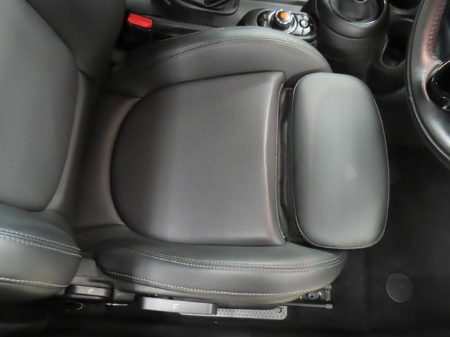 ＭＩＮＩ クーパー　認定中古車／５ＤＯＲ／エメラルドグレー／禁煙車／衝突軽減ブレーキ／純正ナビゲーション／純正バックカメラ／ＬＥＤヘッドライト／コンフォートアクセス／ＥＴＣ付／シートヒーター／オットマン／ＡＵＴＯライト（35枚目）