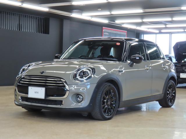 ＭＩＮＩ クーパー　認定中古車／５ＤＯＲ／エメラルドグレー／禁煙車／衝突軽減ブレーキ／純正ナビゲーション／純正バックカメラ／ＬＥＤヘッドライト／コンフォートアクセス／ＥＴＣ付／シートヒーター／オットマン／ＡＵＴＯライト（60枚目）