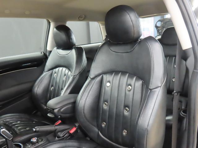 MINI クーパー 認定中古車/3DOOR/エニグマティックブラック/マルチトーンルーフ/禁煙車/衝突軽減ブレーキ/純正バックカメラ/ETC付/LEDヘッドライト/コンフォートアクセス/AUTOライト/AUTOワイパー(36枚目)