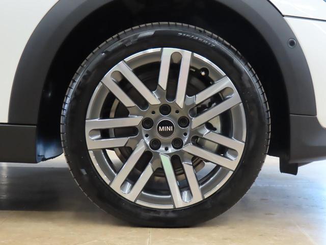 ＭＩＮＩ クーパーＣ　クラシック・トリム　認定中古車／５ＤＯＯＲ／ナノクホワイト／禁煙車／アダプティブクルーズコントロール／衝突軽減ブレーキ／Ａｐｐｌｅｃａｒｐｌａｙ／ヘッドアップディスプレイ／純正バックカメラ／コンフォートアクセス／ＥＴＣ付（33枚目）