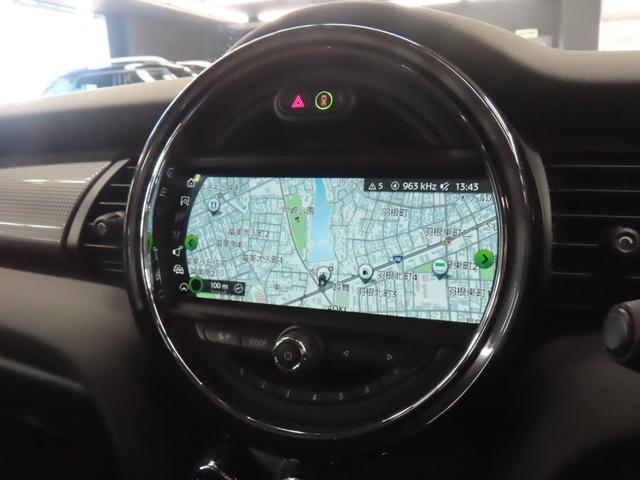 ＭＩＮＩ クーパーＤ　認定中古車／５ＤＯＯＲ／ペッパーホワイト／禁煙車／衝突軽減ブレーキ／純正ナビゲーション／純正バックカメラ／ＥＴＣ付／ＬＥＤヘッドライト／フォグランプ／コンフォートアクセス／ＡＵＴＯライト（9枚目）