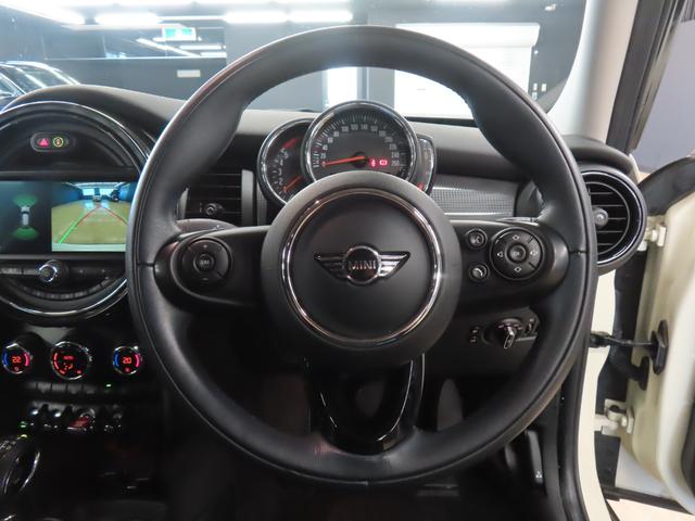 ＭＩＮＩ クーパーＤ　認定中古車／５ＤＯＯＲ／ペッパーホワイト／禁煙車／衝突軽減ブレーキ／純正ナビゲーション／純正バックカメラ／ＥＴＣ付／ＬＥＤヘッドライト／フォグランプ／コンフォートアクセス／ＡＵＴＯライト（18枚目）