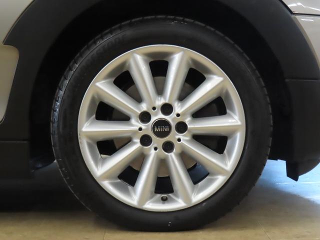 ＭＩＮＩ クーパー　クラブマン　認定中古車／クラブマン／メルティングシルバー／禁煙車／純正ナビゲーション／純正バックカメラ／ＥＴＣ付／ＬＥＤヘッドライト／コンフォートアクセス／フォグランプ／ＡＵＴＯライト／ＡＵＴＯワイパー（34枚目）