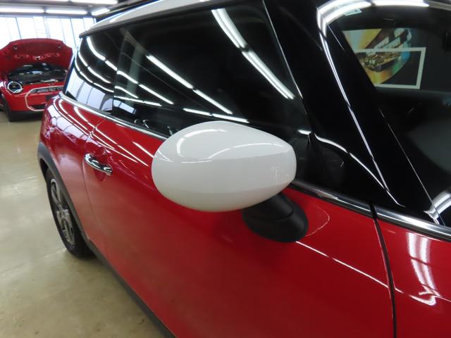 ＭＩＮＩ クーパー　クラシック・トリム　認定中古車／３ＤＯＯＲ／チリレッド／禁煙車／衝突軽減ブレーキ／純正ナビゲーション／純正バックカメラ／ＥＴＣ付／ＬＥＤヘッドライト／ＡＵＴＯライト／コンフォートアクセス／シートヒーター／オットマン（29枚目）