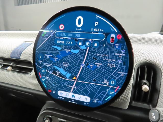 �����i�r�Q�[�V�����𑕔����Ă��܂��B�^�b�`�p�l���^�C�v�̂g�c�c�i�r�Q�[�V�����ł��B�u���[�g�D�[�X��t�r�a�̂��g�p���\�ł��B