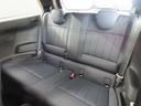 後部座席：大きなシミ・汚れ・ほつれは発見できませんでした。