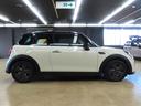 クーパーD クラシック・トリム 認定中古車・禁煙車・ペッパーホワイト・AppleCarPlay・純正バックカメラ・クルーズコントロール・PDC・純正アルミホイール・アンビエントライト・ユニオンジャックテールランプ(56枚目)
