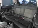 後部座席:大きなシミ・汚れ・ほつれは発見できませんでした。