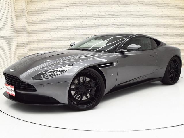 ＤＢ１１ ローンチエディション　世界１０００台限定　ネクサスキルティング　レザーカラーコンテンポラリーオブシディアンブラック　コントラストステッチスパイシーレッド　ＢａｎｇアンドＯｌｆｓｅｎサウンド　ボディパックブラック　シートＨ（3枚目）