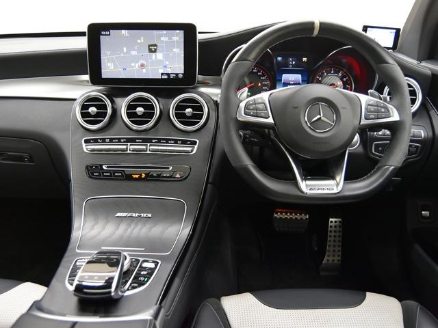 ＧＬＣ６３　Ｓ　４マチック＋クーペ　ＡＭＧカーボンエクステリアＰＫＧ　ＡＭＧ２１ｉｎクロススポークＡＷ　ガラスＳＲ　プラチナパールホワイト／ブラックナッパレザーシート　前後シートＨ　ブルメスターサウンド　ＡＭＧスタイリングＰＫＧ(9枚目)