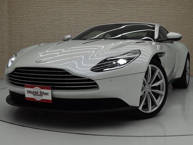 ＤＢ１１ ベースグレード　ＯＰ２４４　モーニングフロストホワイト　トリムインレイタモアシュオープンポア　レザーカラーコンテンポラリー　ツートンレザーインテリアビターチョコレート／クリームトリュフ　ベンチレーター　シートＨ（5枚目）