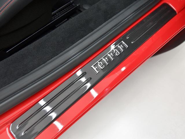 Ｆ８トリブート Ｆ１　ＯＰ７０６　カーボンファイバーＬＥＤ付ドライバーゾーン／リアディフューザー／Ｆスポイラー　サスペンションリフター　２０ｉｎＡＷ　デイトナカーボンファイバーレーシングシート　カーボンセラミックブレーキ（19枚目）