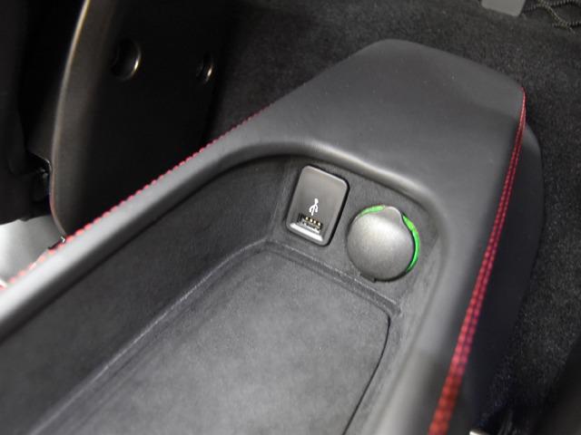 Ｆ８トリブート Ｆ１　ＯＰ７０６　カーボンファイバーＬＥＤ付ドライバーゾーン／リアディフューザー／Ｆスポイラー　サスペンションリフター　２０ｉｎＡＷ　デイトナカーボンファイバーレーシングシート　カーボンセラミックブレーキ（23枚目）