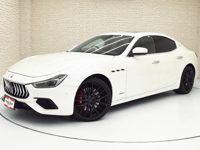 ギブリ グランスポーツ OP137 21inAW ドリルドナチュラルレザーロッソ 電動SR カーボンインテリアトリム Fベンチレーター ツーリングPKG 前後シートH スポーツステアリングホイールカーボンインサート ACC(3枚目)