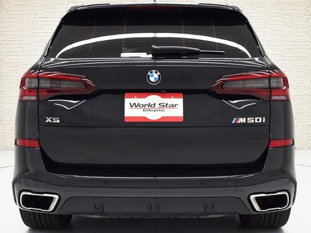 Ｘ５ Ｍ５０ｉ　ＯＰ１３０　コンフォートＰＫＧ　２２ｉｎＡＷ　パノラマＳＲ　プラスＰＫＧ　ハーマンカードン　茶革　Ｆベンチレーター　前後シートＨ　メモリー付パワーシート　ドライビングアシストプロフェッショナル　ＡＣＣ（4枚目）