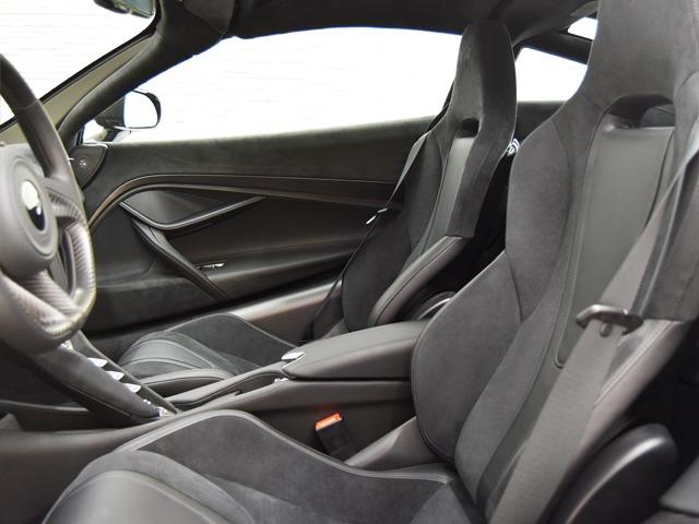 ７２０Ｓ ベースグレード　パフォーマンス　ＯＰ１０３８　２０１９ｙモデル　カーボンファイバーエクステリアアップグレードパック２／パック３　カーボンファイバーＲディフューザー　ＭＳＯＤｅｆｉｎｅｄカーボンファイバーＲエアロブリッジ　Ｒカメラ（9枚目）