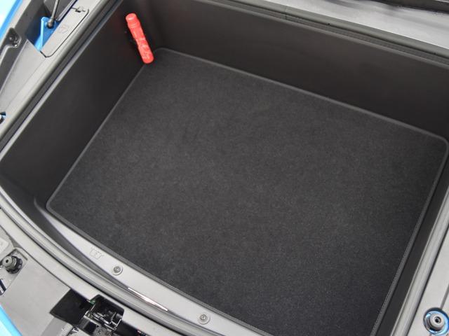 Ａ１１０ サン　レモ　７３　世界限定２００台　サンレモ７３専用デカール　カーボンルーフ　ＬＥＤヘッドライト　サベルト製バケットシート　前後Ｐセンサー＆Ｂカメラ　１８ｉｎＡＷ　アップルカープレイ　グレーステッチインテリア　禁煙（21枚目）