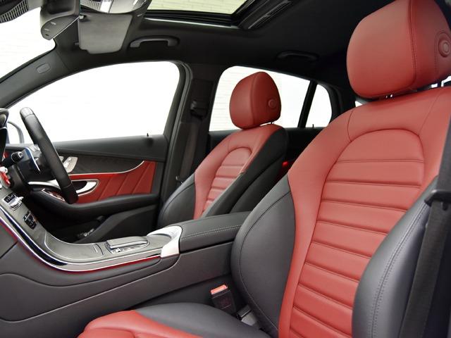 ＧＬＣ ＧＬＣ４３　４マチッククーペ　レザーエクスクルーシブＰＫＧ　ガラスＳＲ　赤黒革　前後シートＨ　ヘッドアップＤ　エアバランスＰＫＧ　ＡＭＧ２０ｉｎＡＷ　ＡＭＧスタイリングＰＫＧ　３６０°カメラ　レーダーセーフティＰＫＧ　パワーテールゲート　メモリー付パワーシート（7枚目）